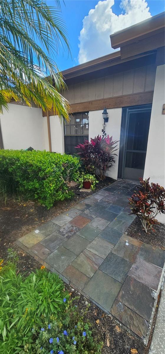 Image 2 of 46 For 4075 Shoreside Circle