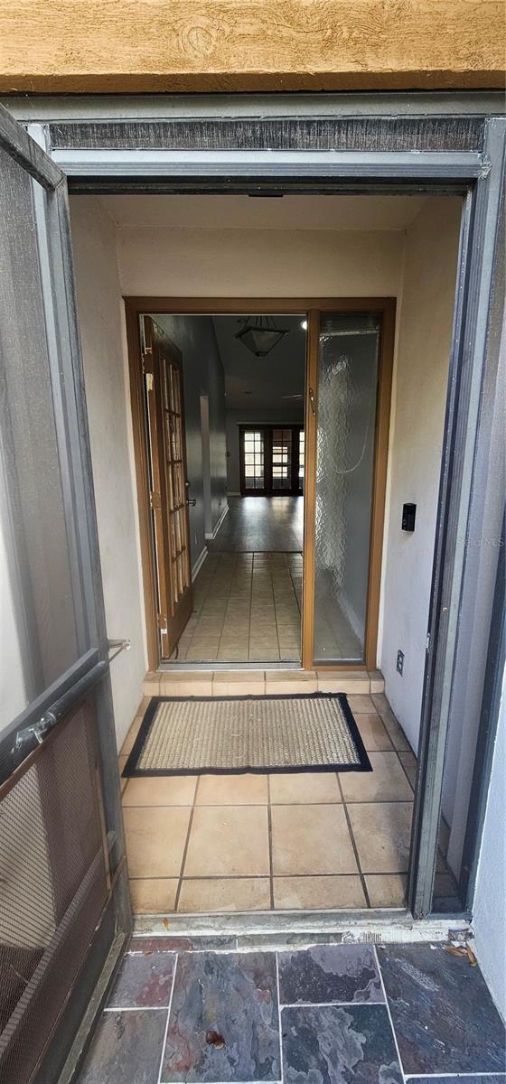 Image 5 of 46 For 4075 Shoreside Circle