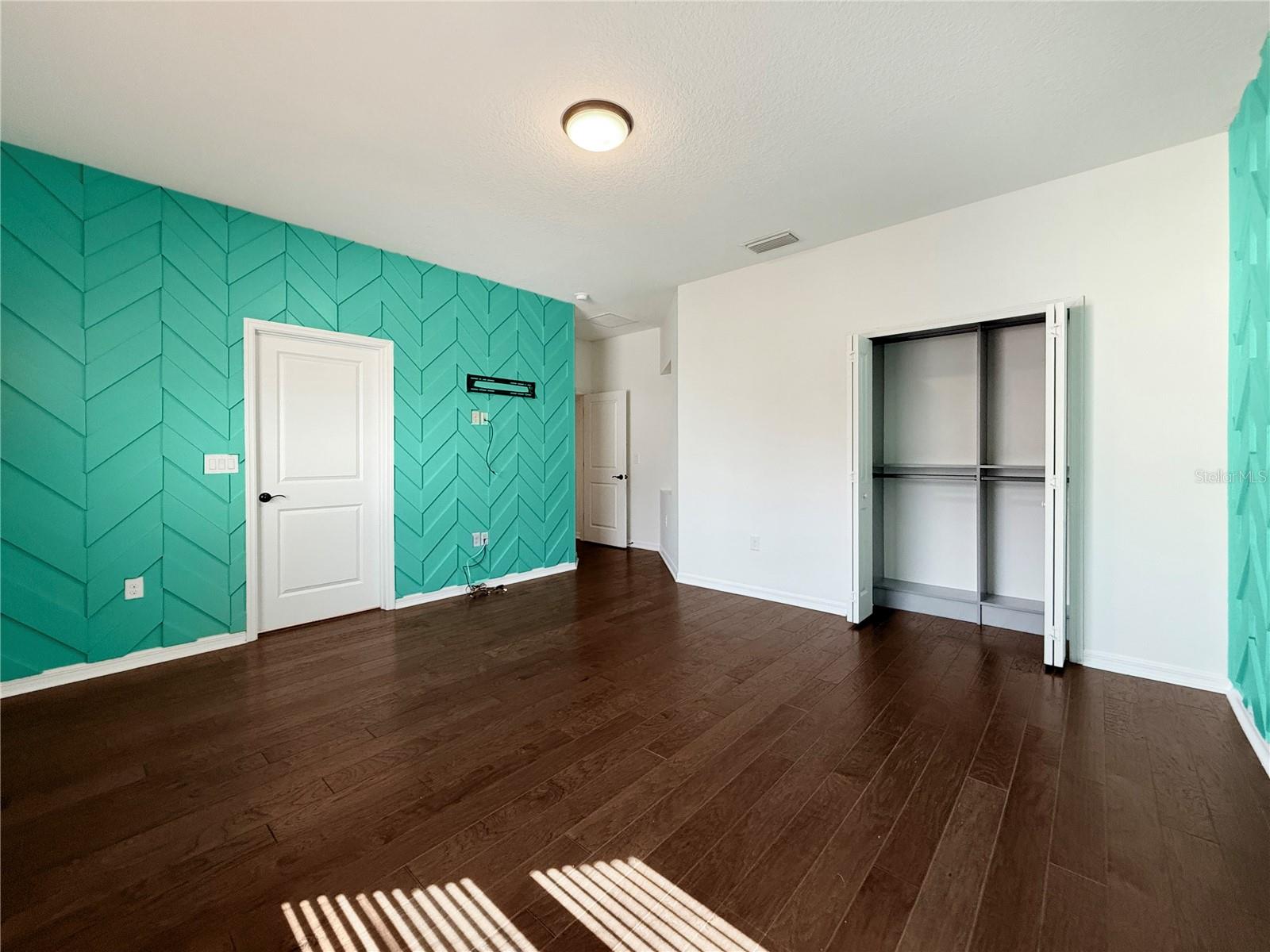 Image 17 of 48 For 10551 Park Meadowbrooke Drive