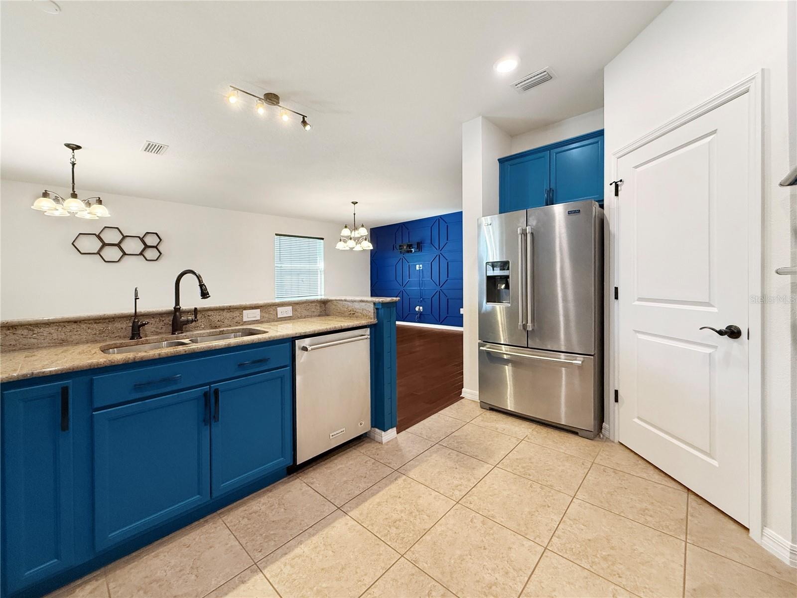 Image 5 of 48 For 10551 Park Meadowbrooke Drive