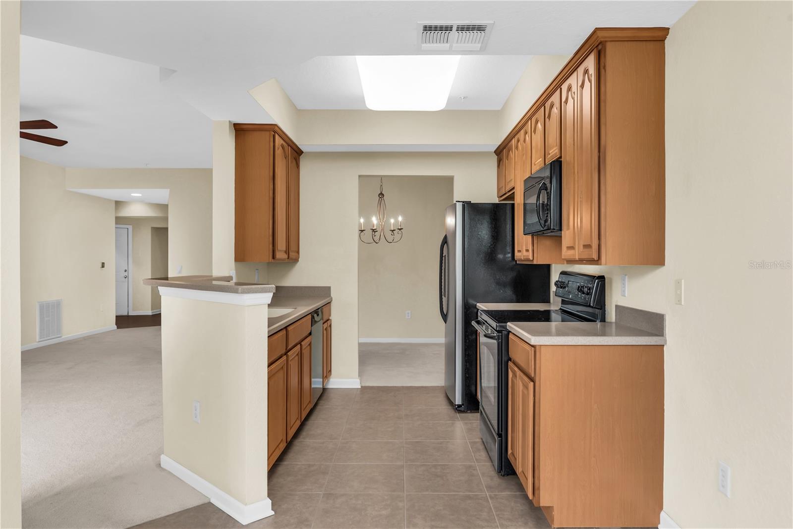 Image 18 of 47 For 1270 Grady Ln