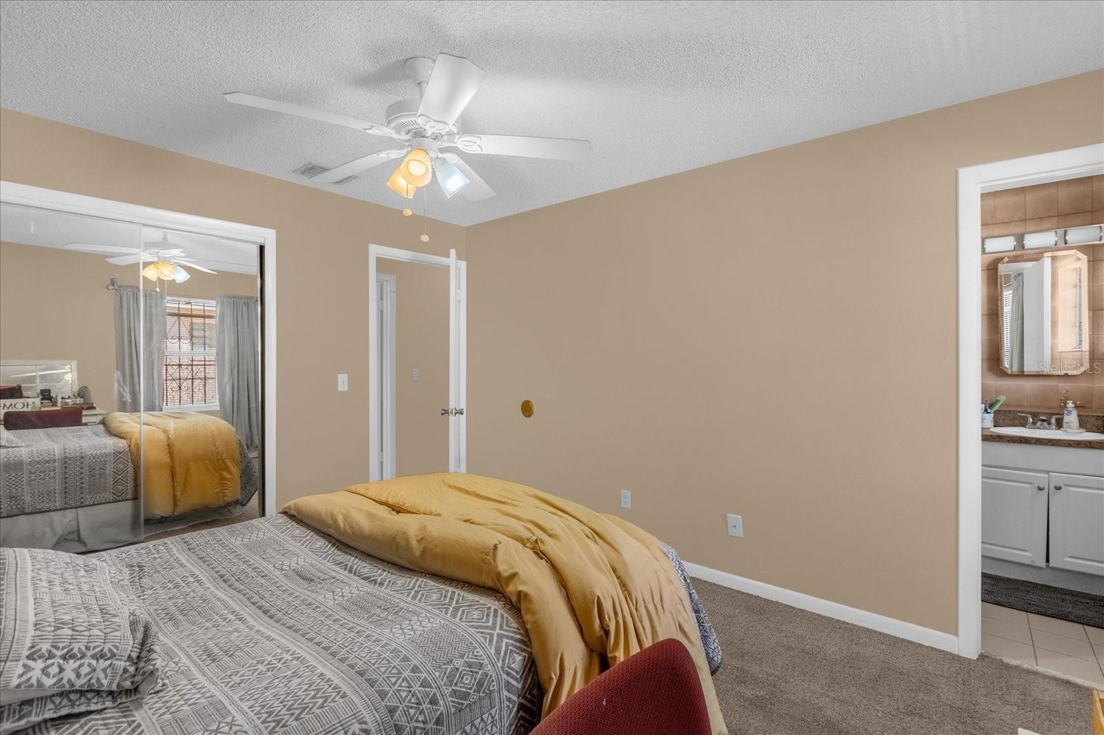 Image 20 of 27 For 1079 Lakewood Avenue