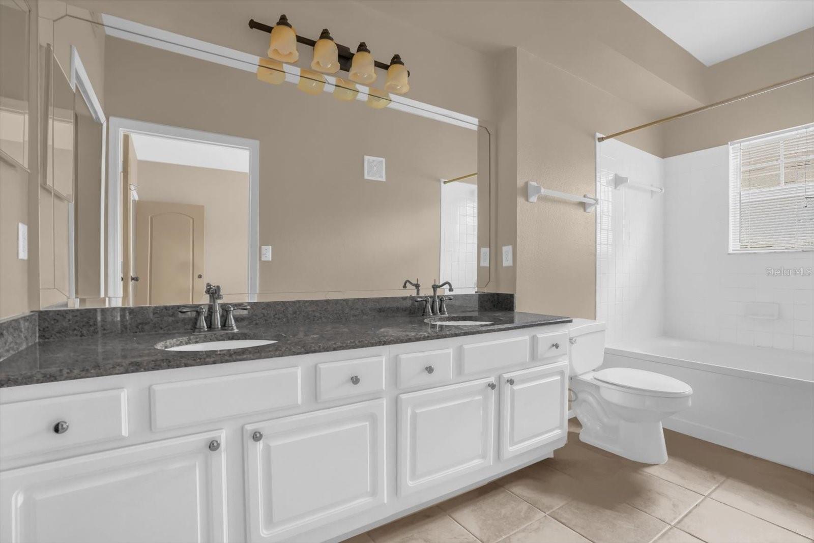 Image 17 of 23 For 404 Summit Ridge Place 204