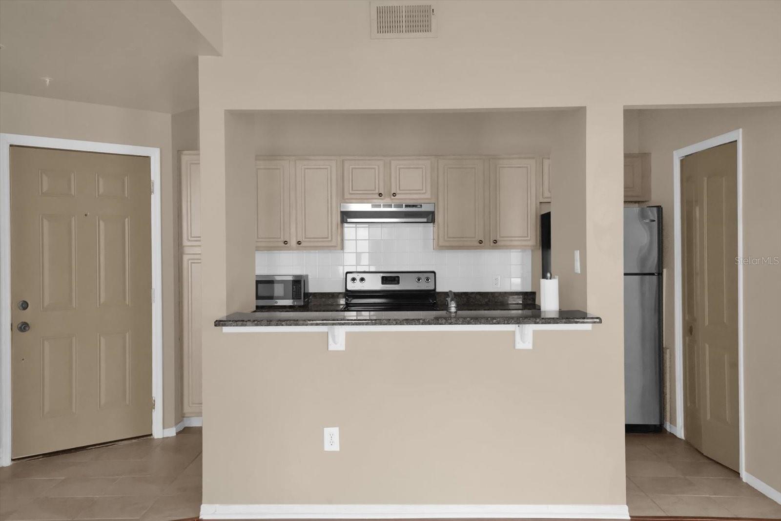 Image 7 of 23 For 404 Summit Ridge Place 204