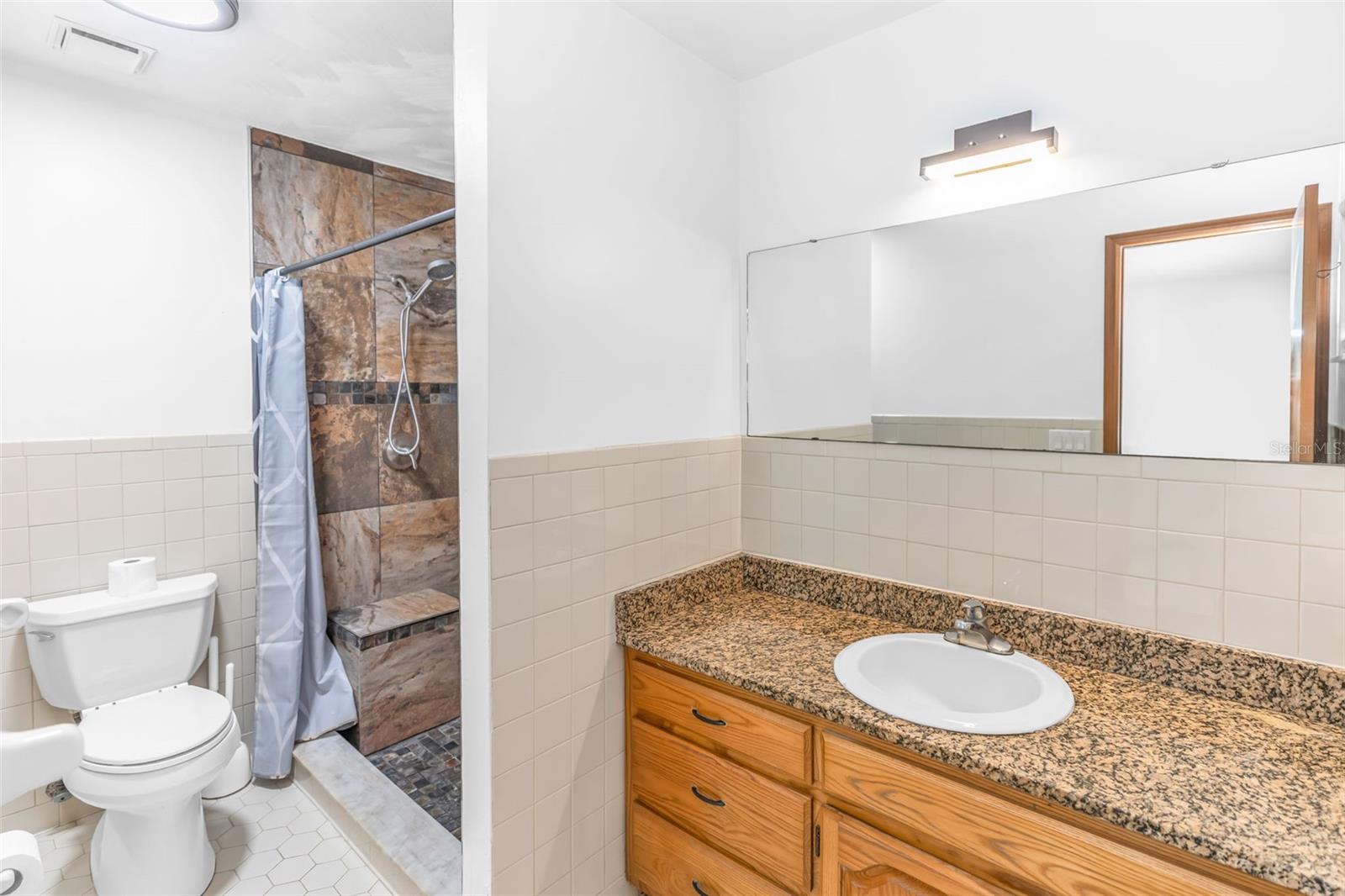 Image 6 of 26 For 3618 Joan Lane