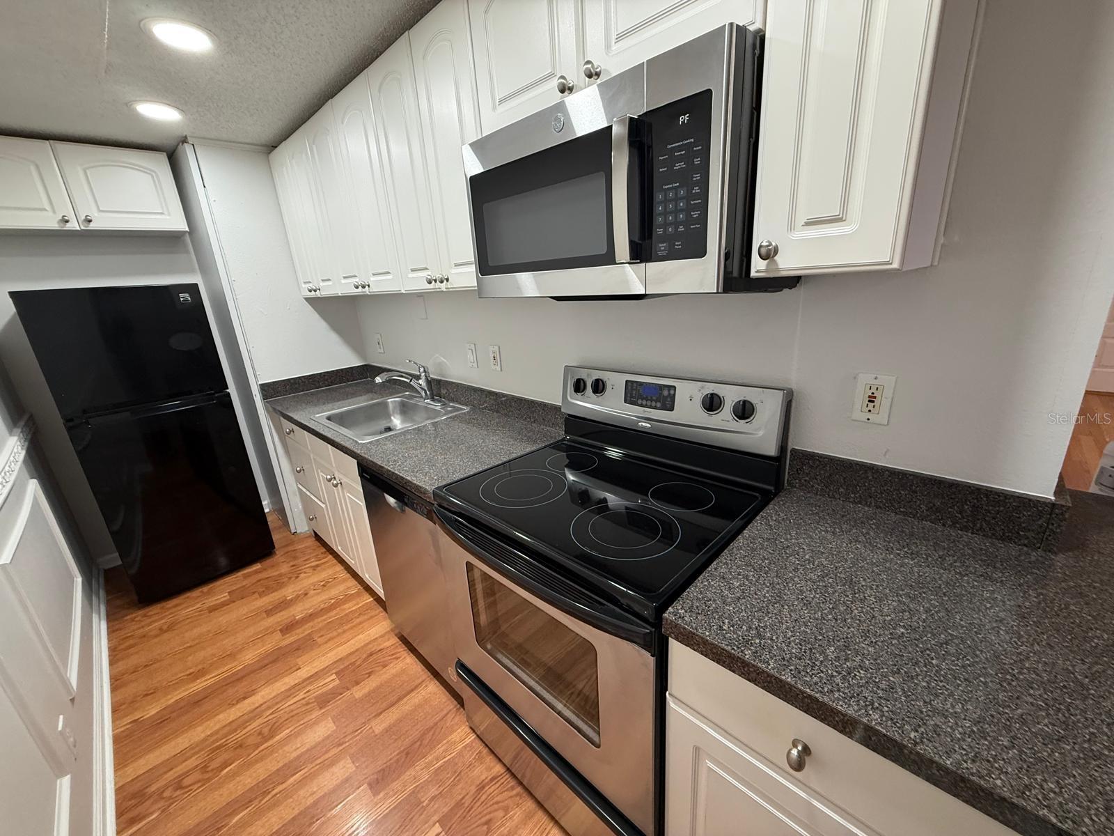 Image 10 of 20 For 4307 Michigan Street 4307