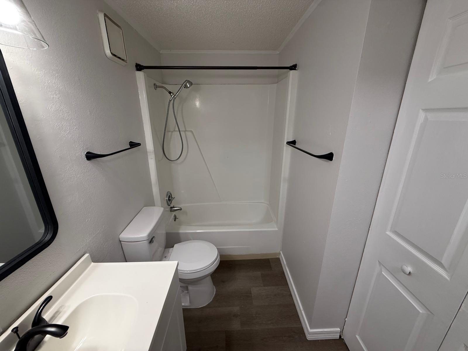 Image 18 of 20 For 4307 Michigan Street 4307