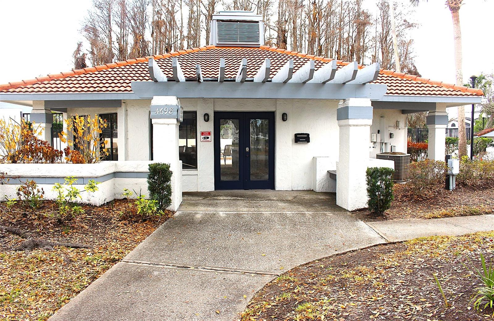 Image 23 of 25 For 4707 Chevy Place 131a2