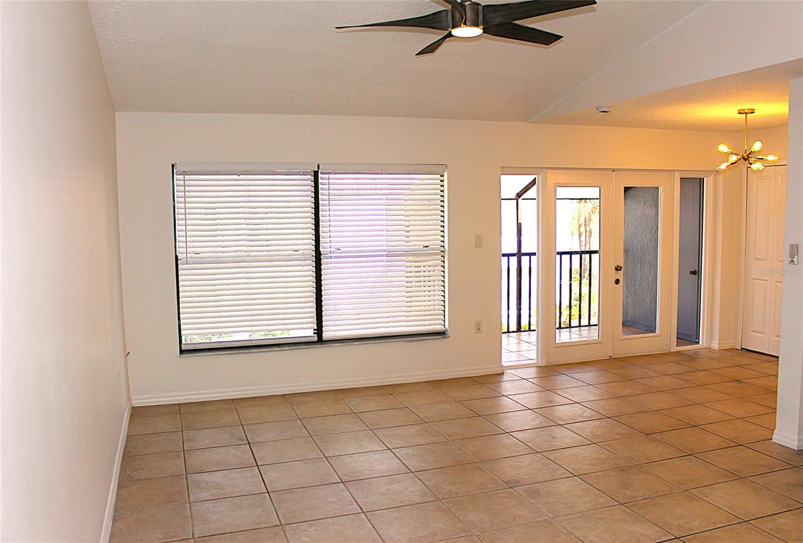 Image 5 of 25 For 4707 Chevy Place 131a2