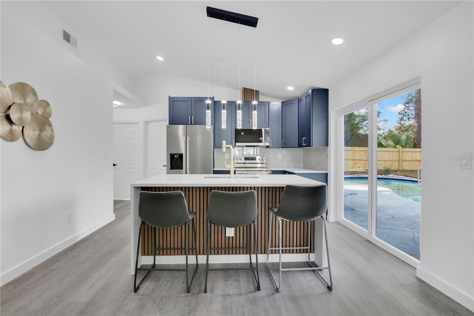 Image 14 of 38 For 1120 Dunbridge Street