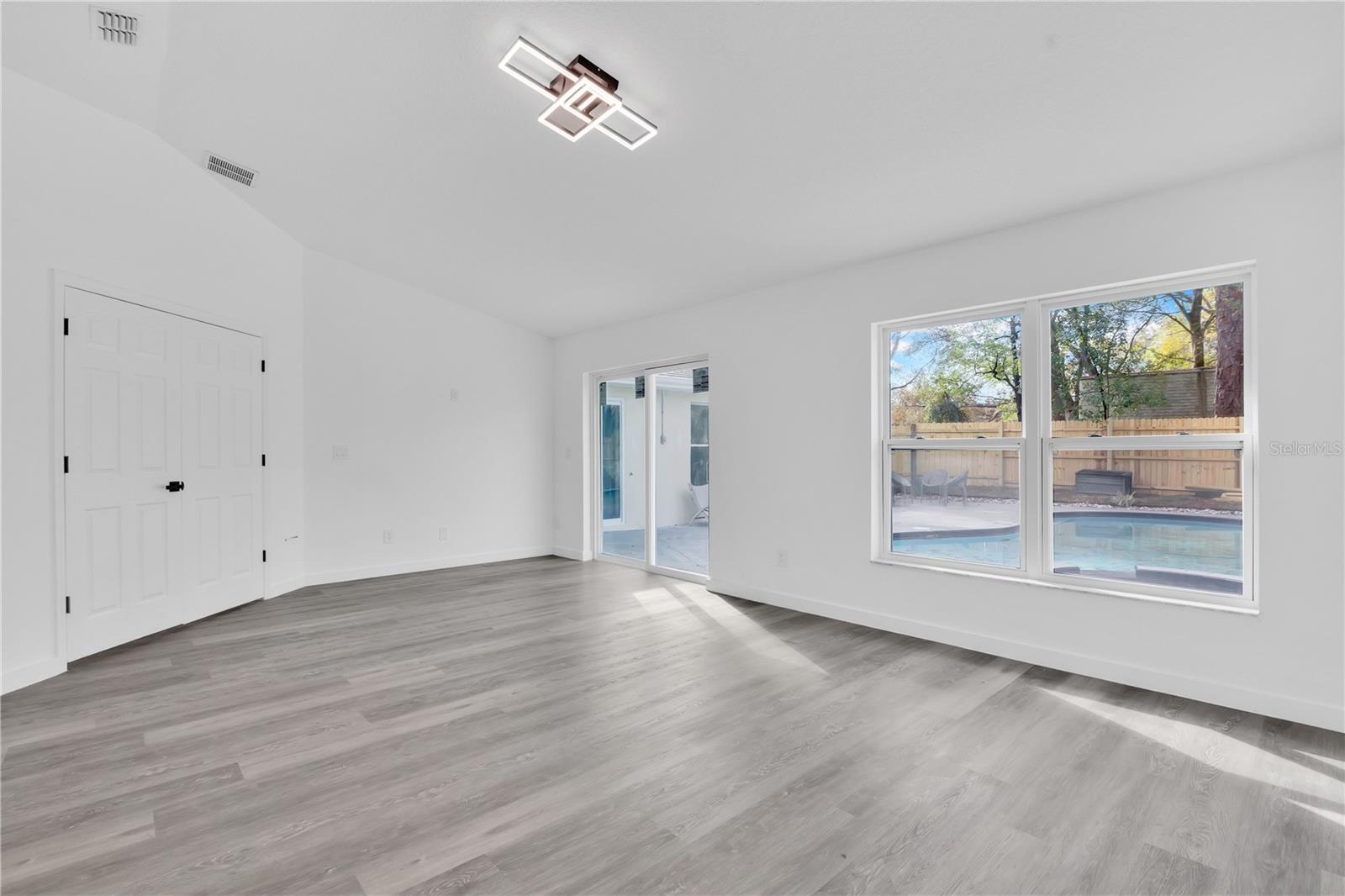 Image 19 of 38 For 1120 Dunbridge Street