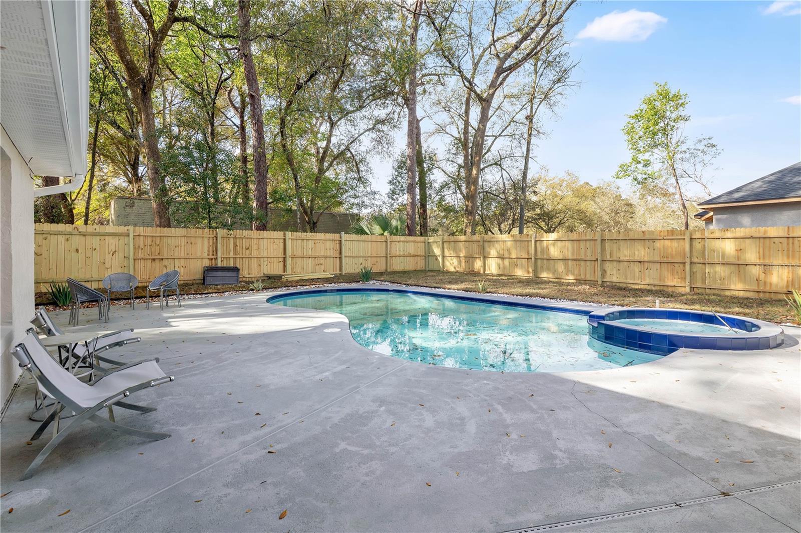 Image 30 of 38 For 1120 Dunbridge Street