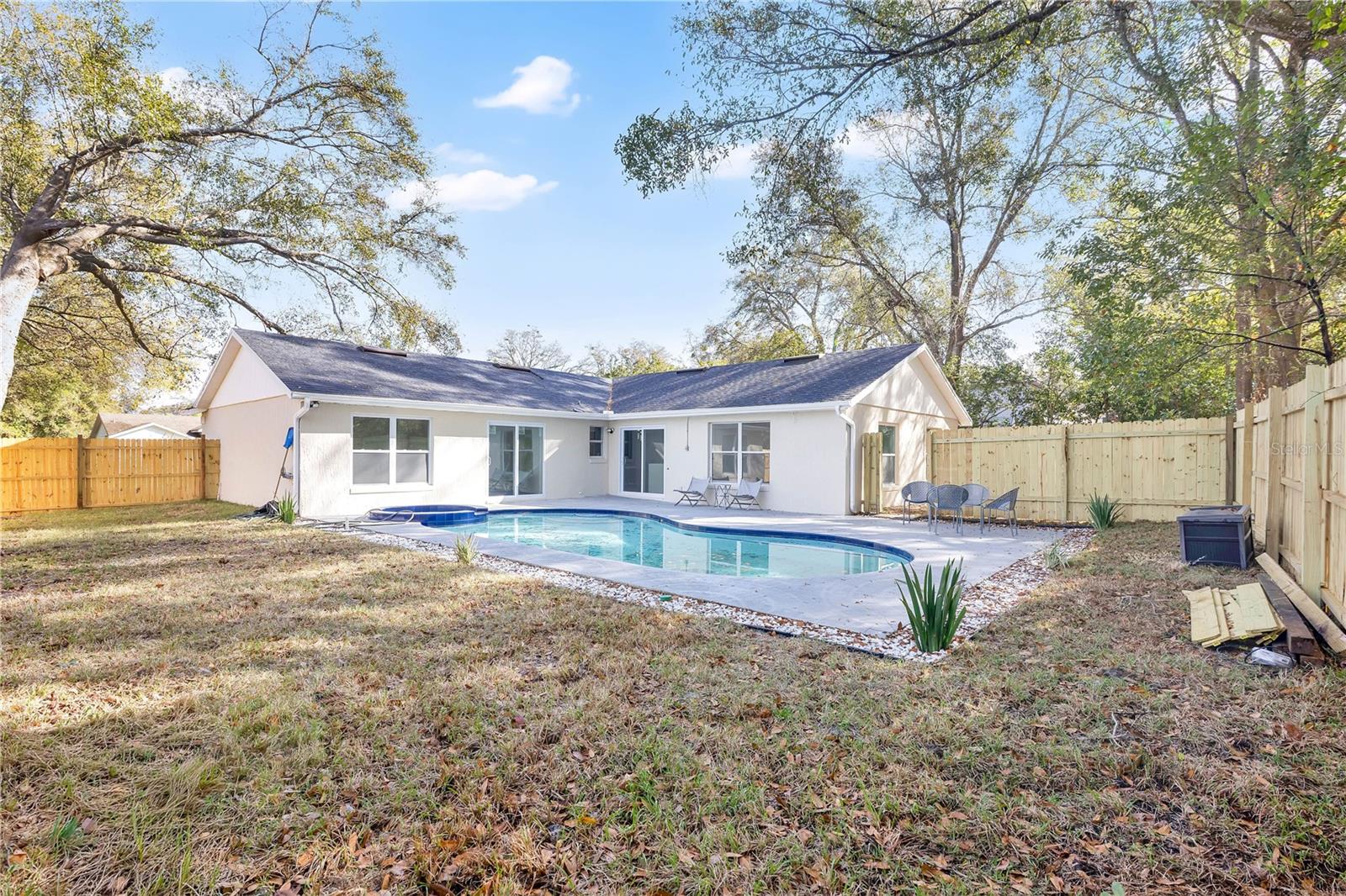 Image 6 of 38 For 1120 Dunbridge Street