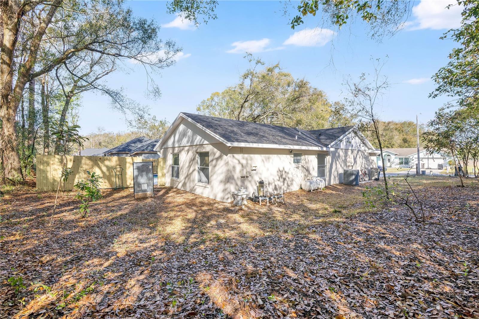 Image 7 of 38 For 1120 Dunbridge Street