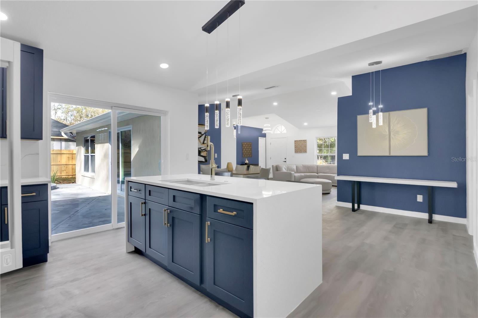 Image 8 of 38 For 1120 Dunbridge Street