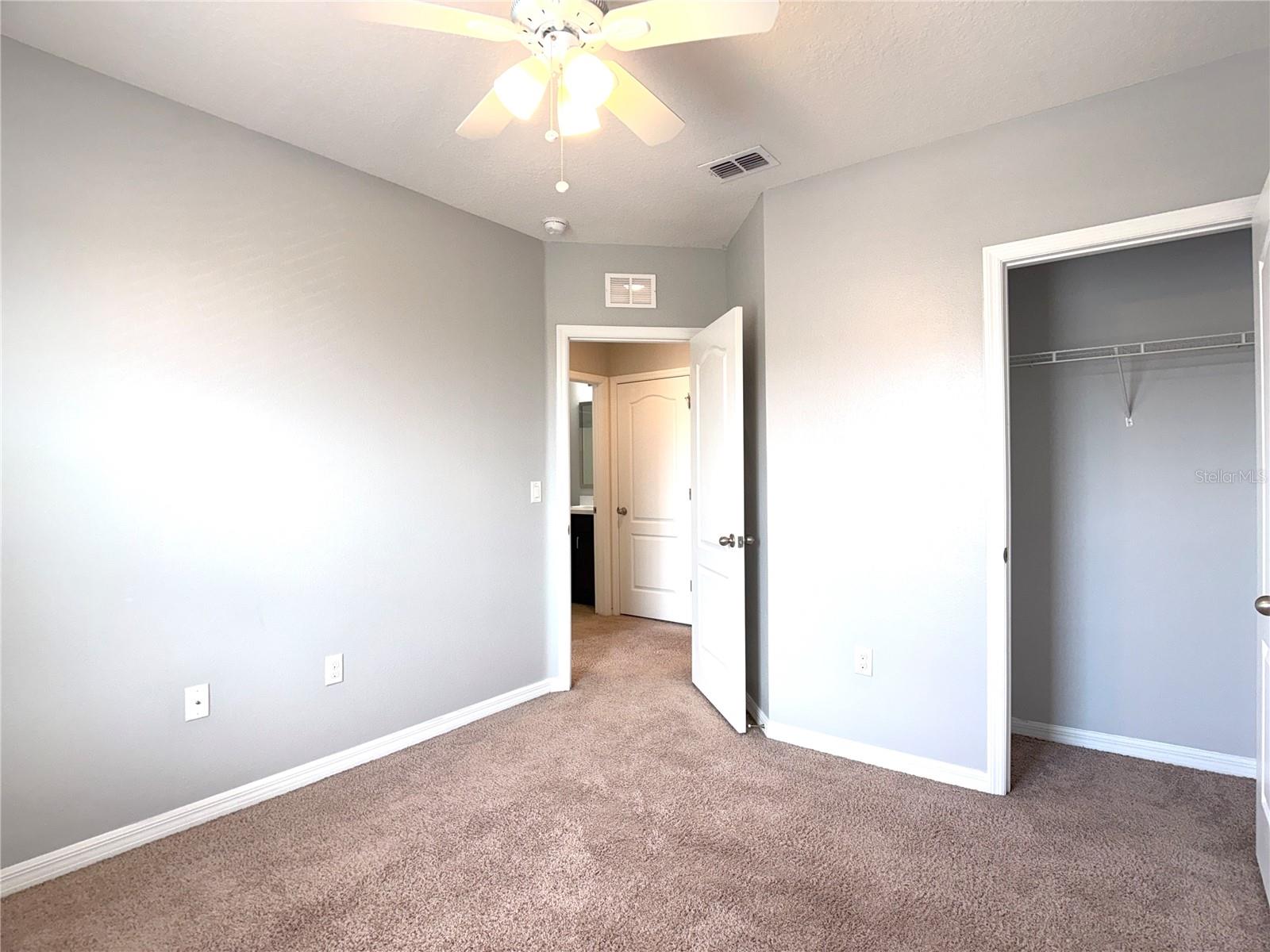 Image 20 of 35 For 447 Arbor Lakes Drive