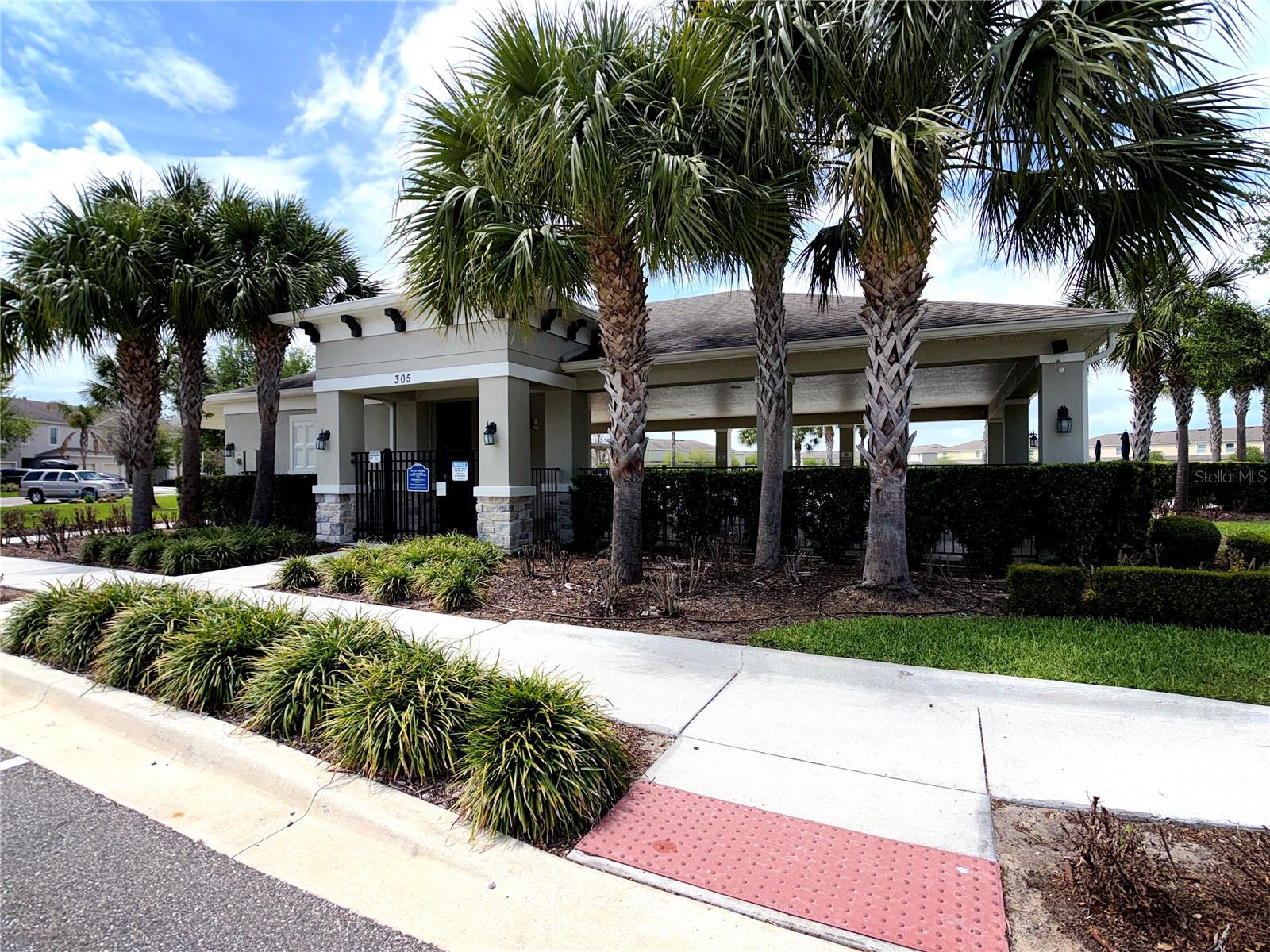 Image 32 of 35 For 447 Arbor Lakes Drive