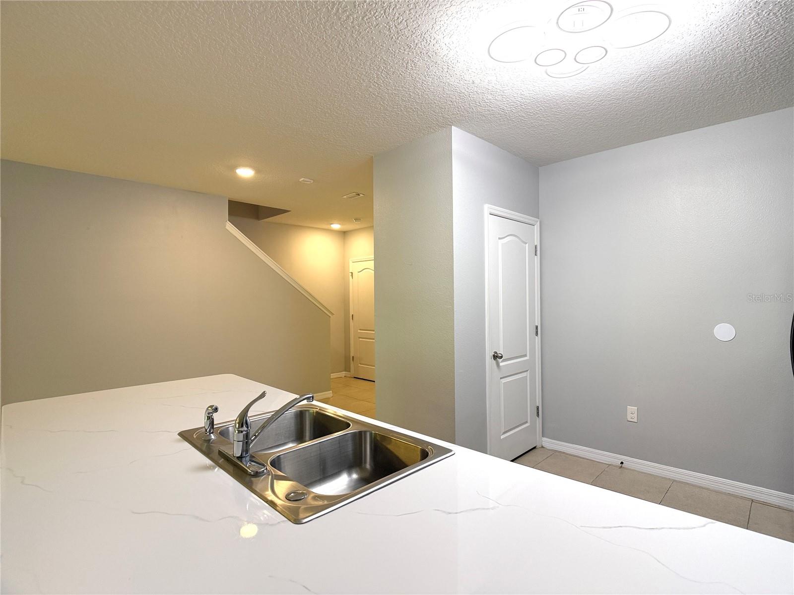 Image 6 of 35 For 447 Arbor Lakes Drive