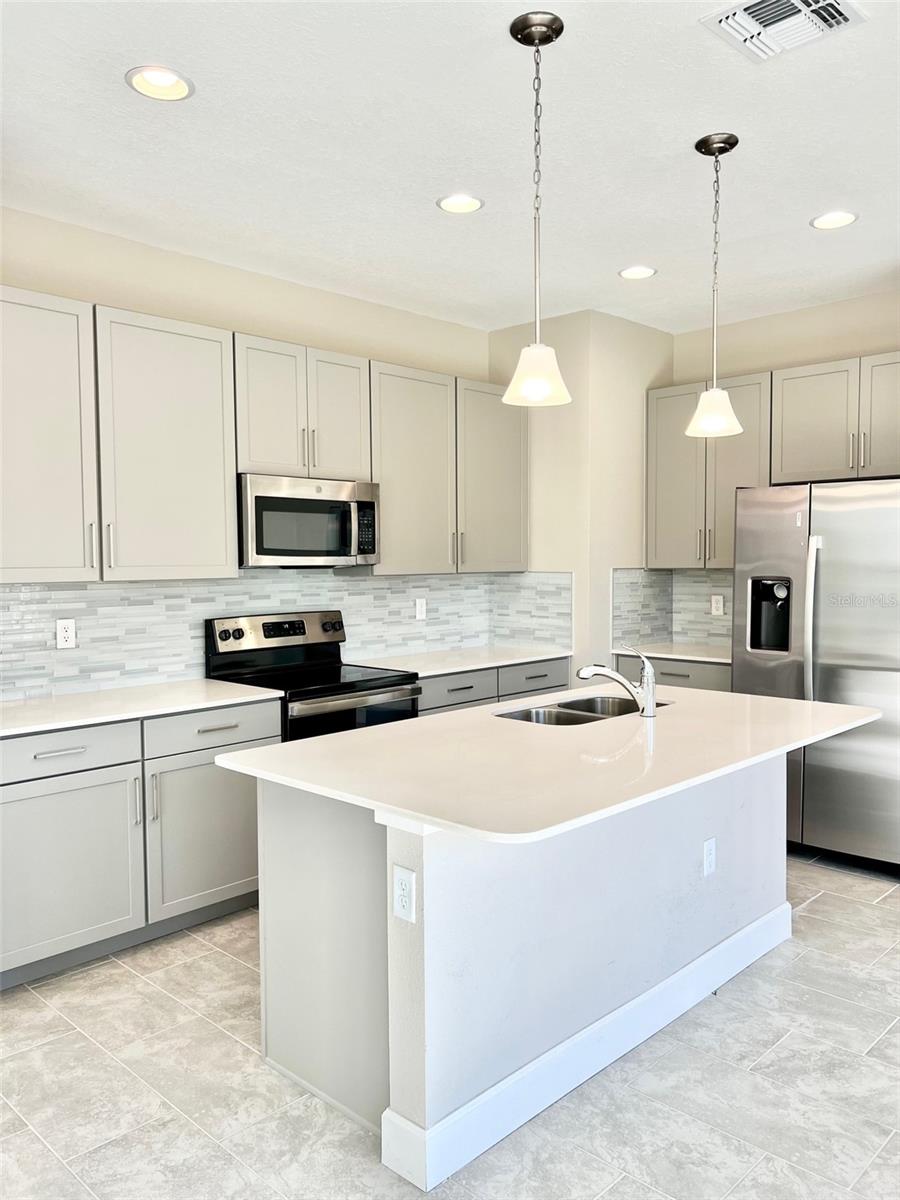 Image 8 of 25 For 1402 Captiva Cove