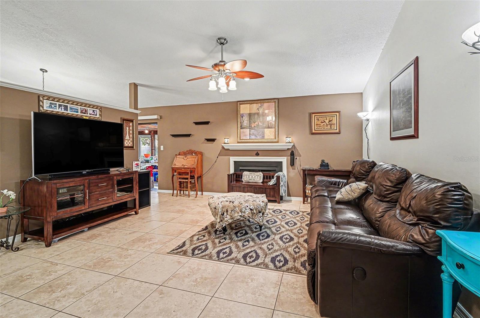 Image 6 of 29 For 4595 Saint Brides Court