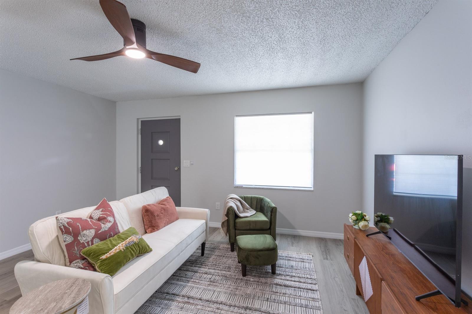 Image 5 of 42 For 1110 Fatio Road