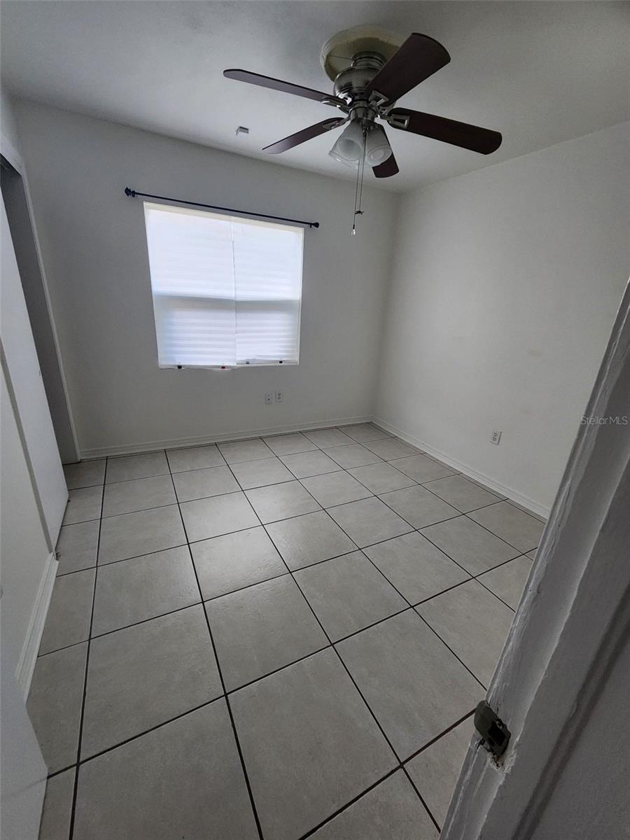 Image 6 of 18 For 2307 Hastings Street