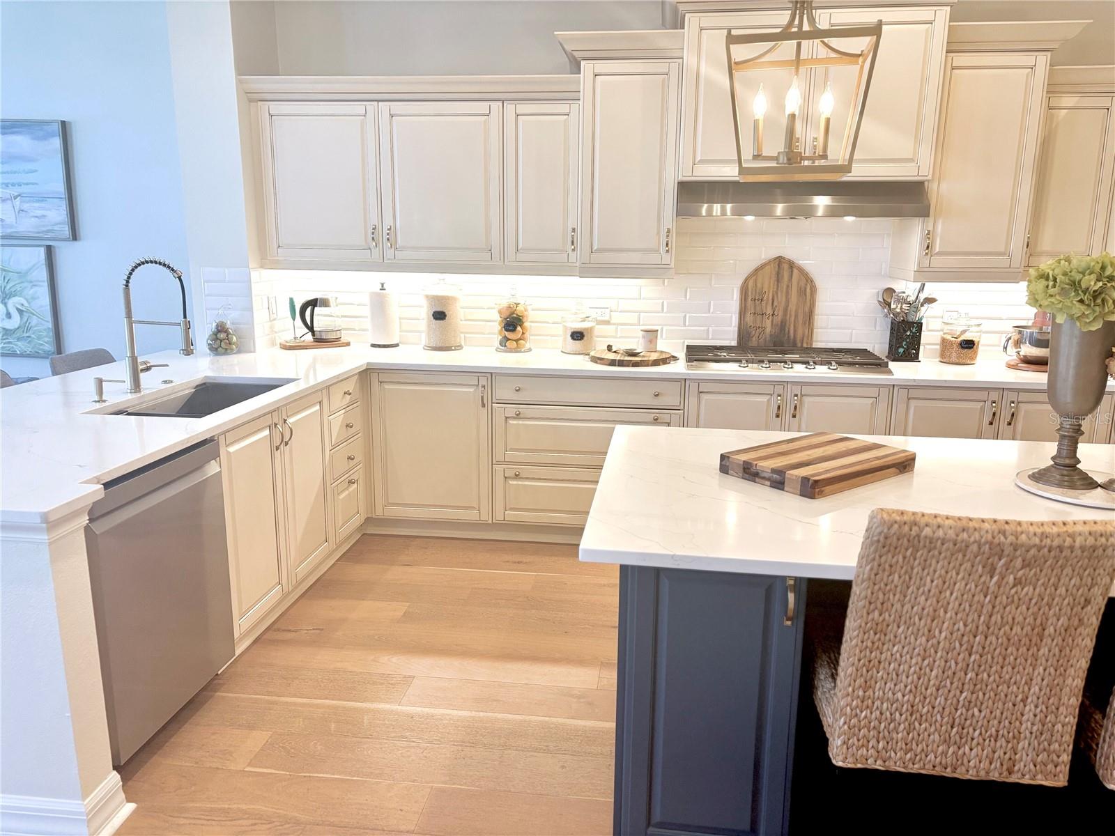 Image 17 of 40 For 615 Islebay Drive