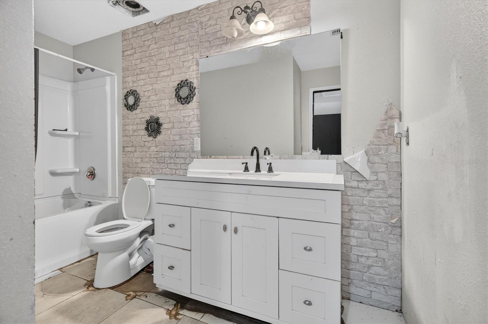 Image 23 of 33 For 2133 Ficus Street