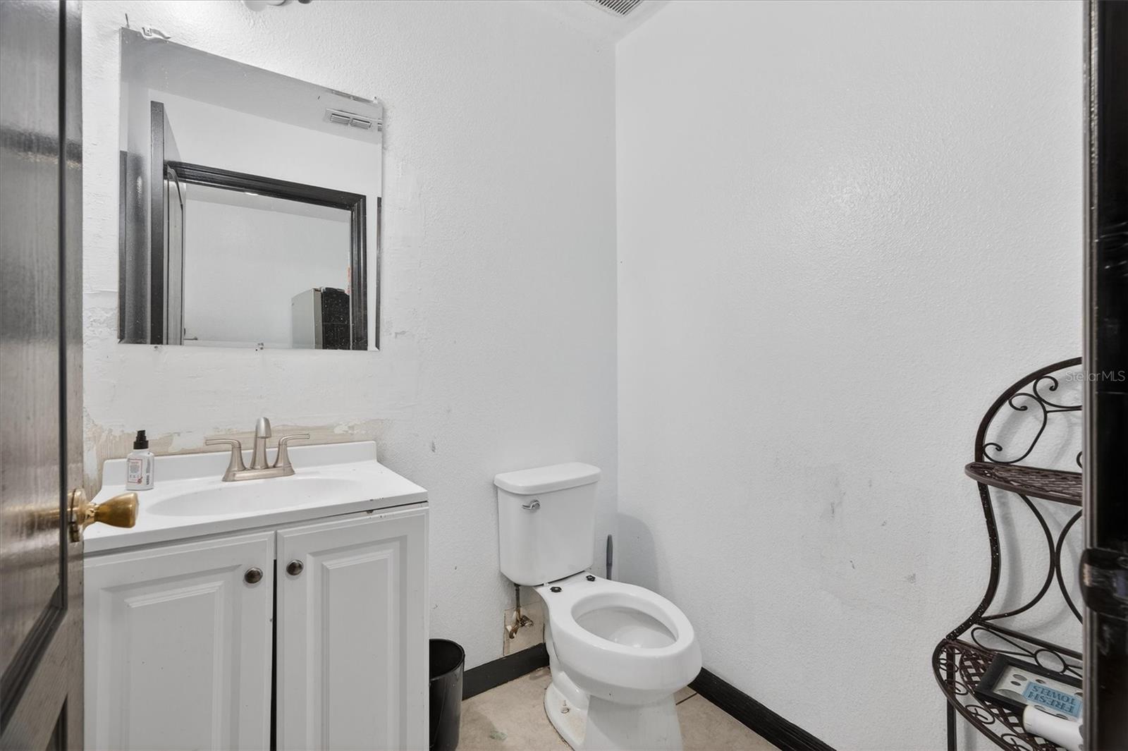 Image 26 of 33 For 2133 Ficus Street