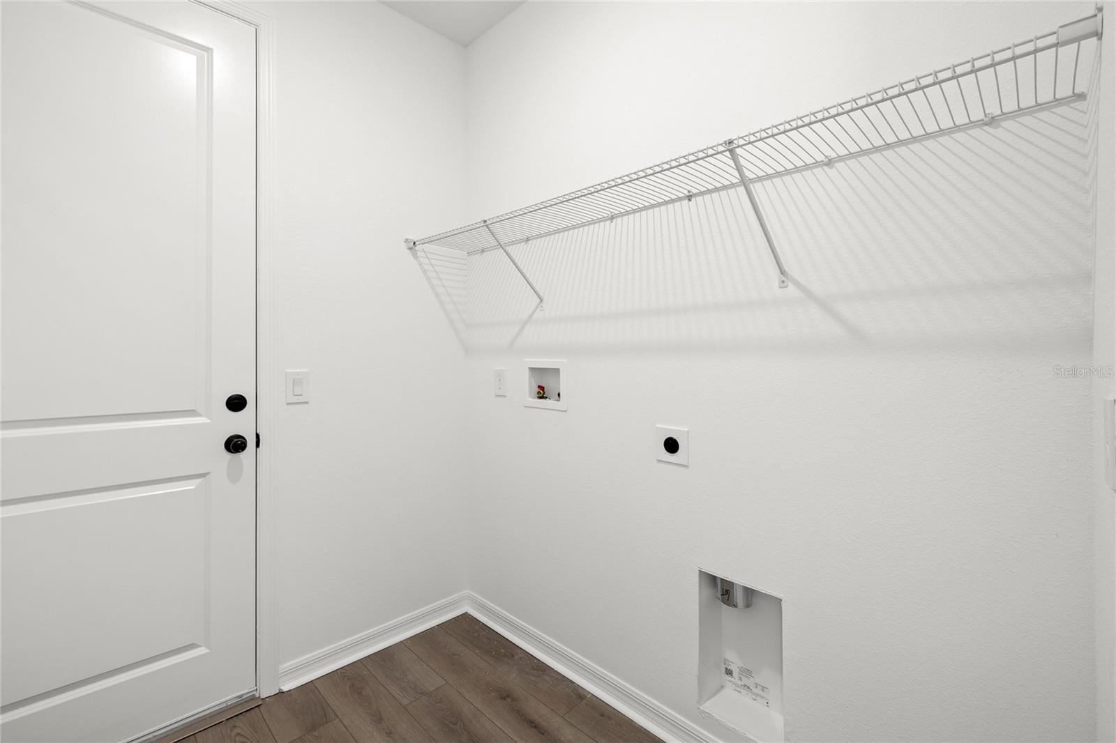 Image 15 of 48 For 2525 Broadwing Street