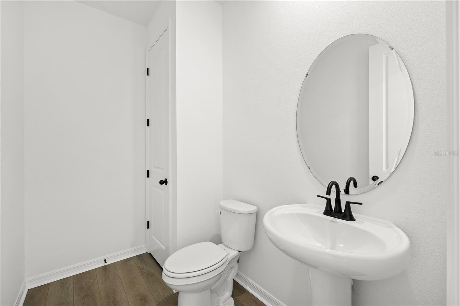 Image 26 of 48 For 2525 Broadwing Street