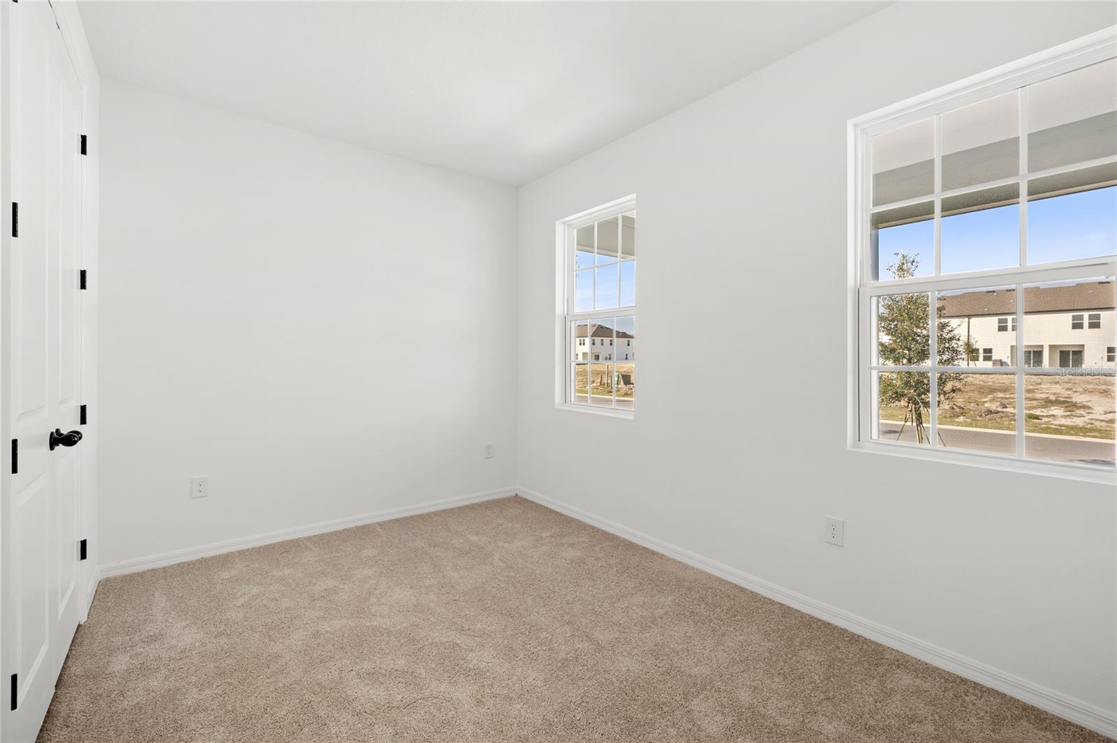 Image 6 of 48 For 2525 Broadwing Street