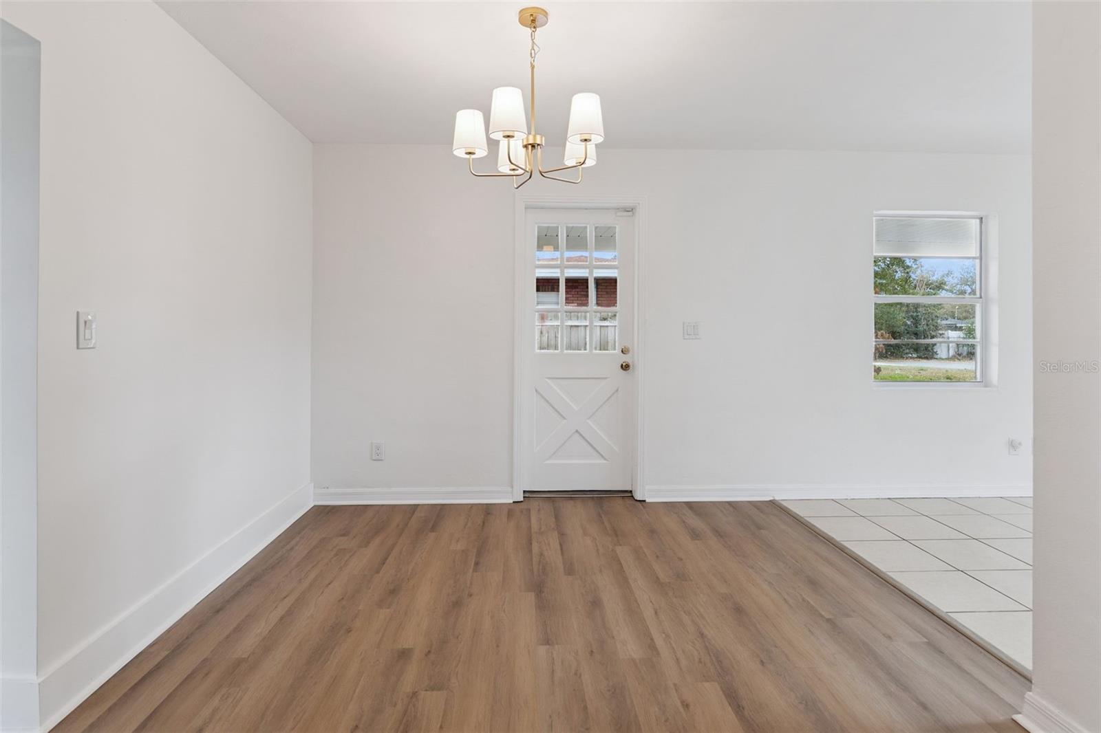 Image 11 of 52 For 1522 Hanson Avenue