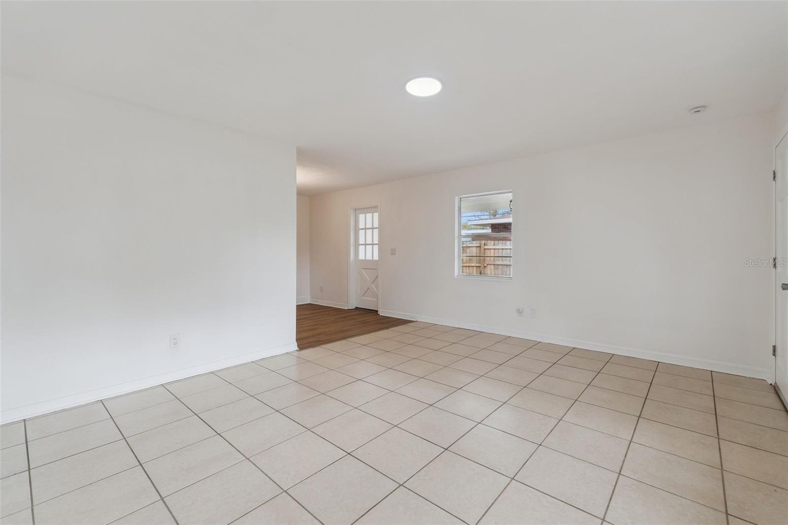 Image 32 of 52 For 1522 Hanson Avenue