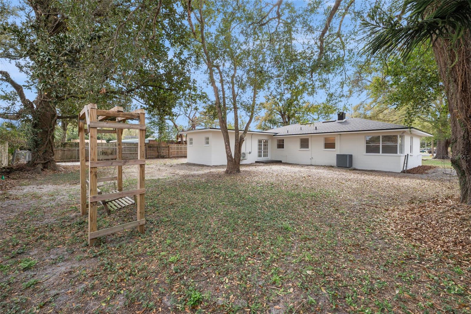 Image 42 of 52 For 1522 Hanson Avenue