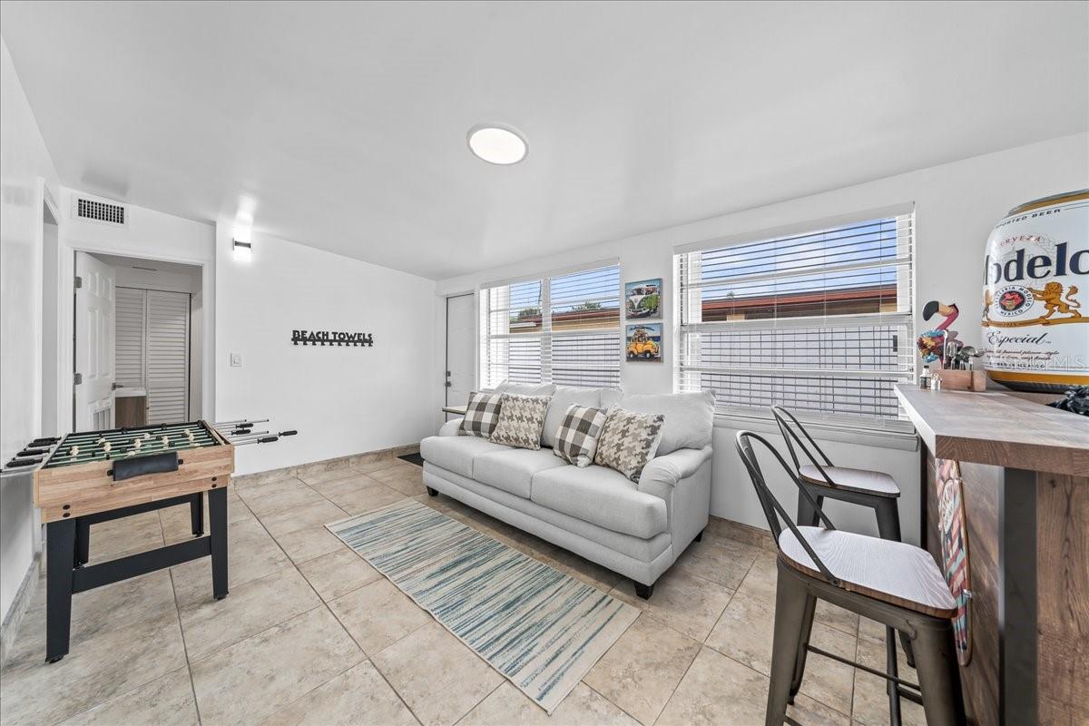 Image 12 of 30 For 215 Jefferson Avenue