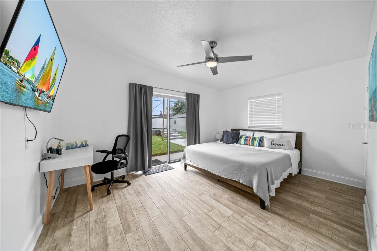 Image 14 of 30 For 215 Jefferson Avenue