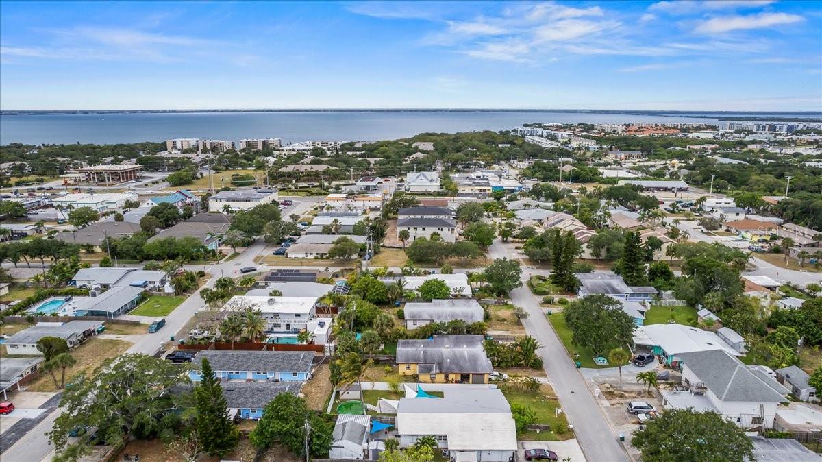 Image 27 of 30 For 215 Jefferson Avenue