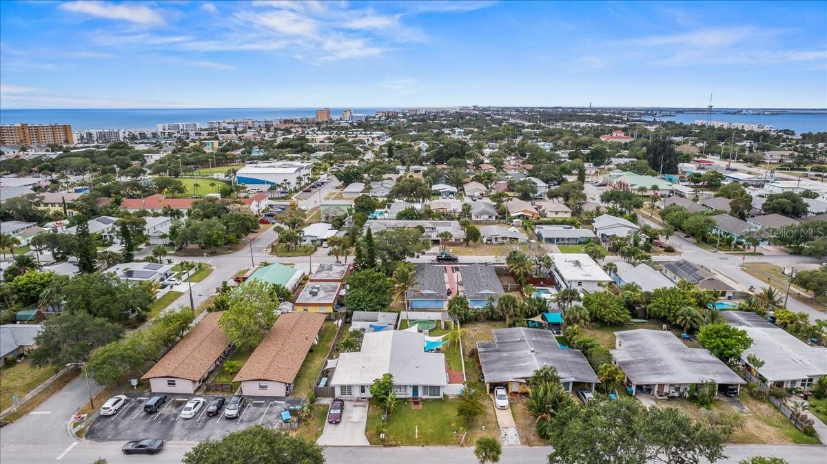 Image 29 of 30 For 215 Jefferson Avenue