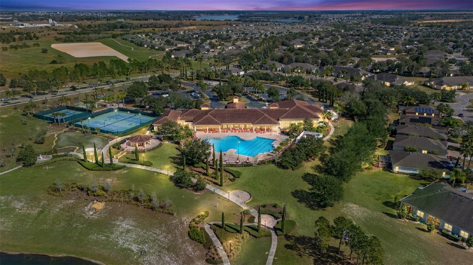 Image 13 of 64 For 3551 Fairwaters Court C