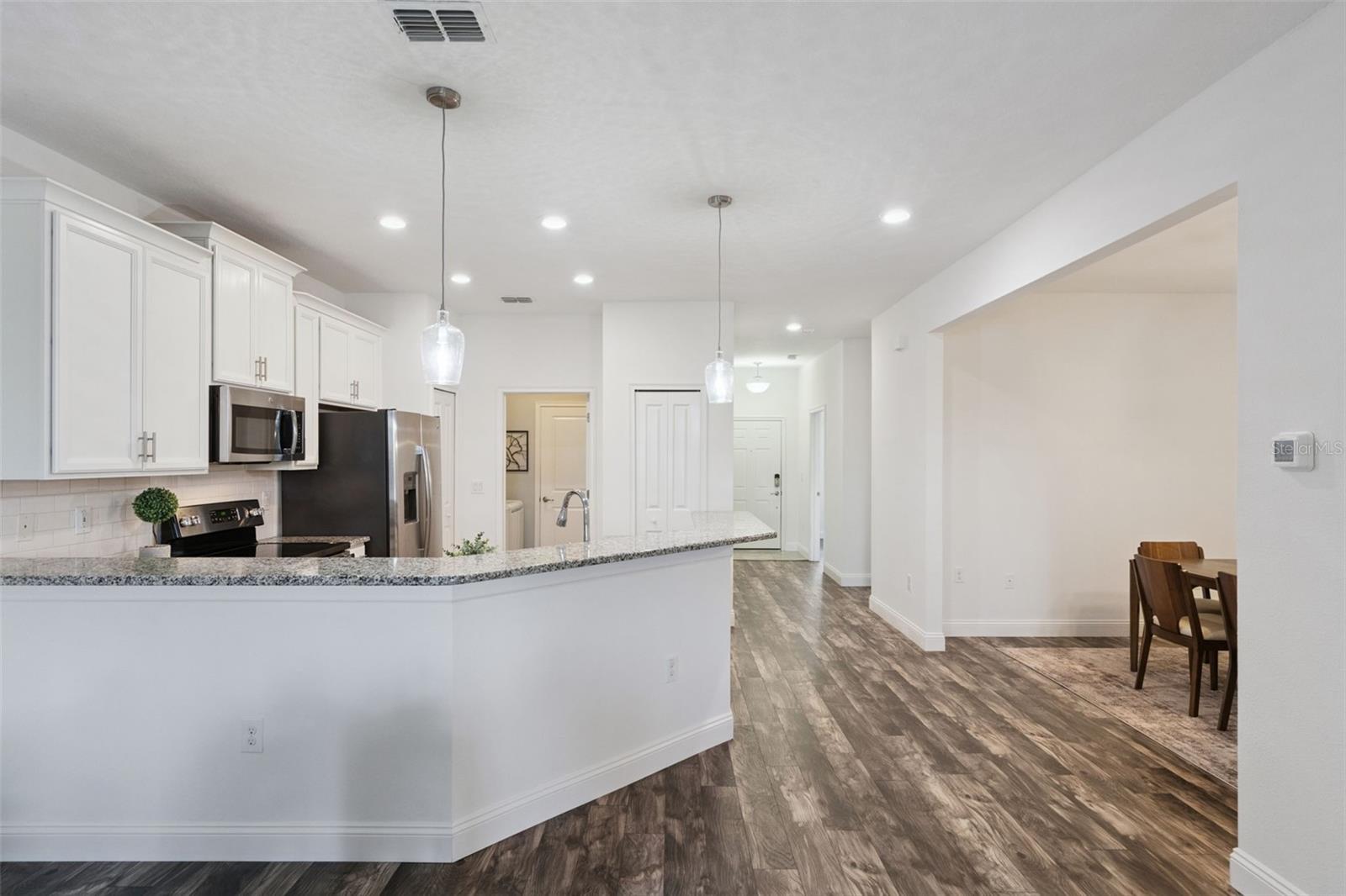 Image 26 of 64 For 3551 Fairwaters Court C