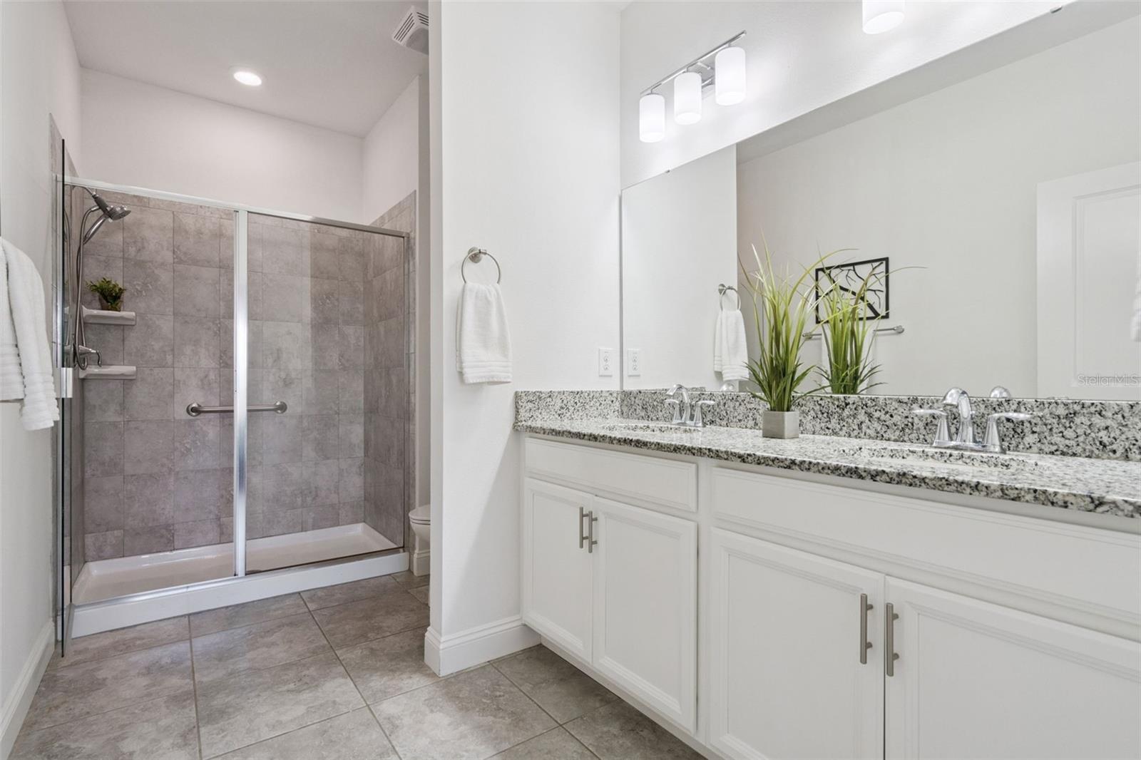 Image 39 of 64 For 3551 Fairwaters Court C