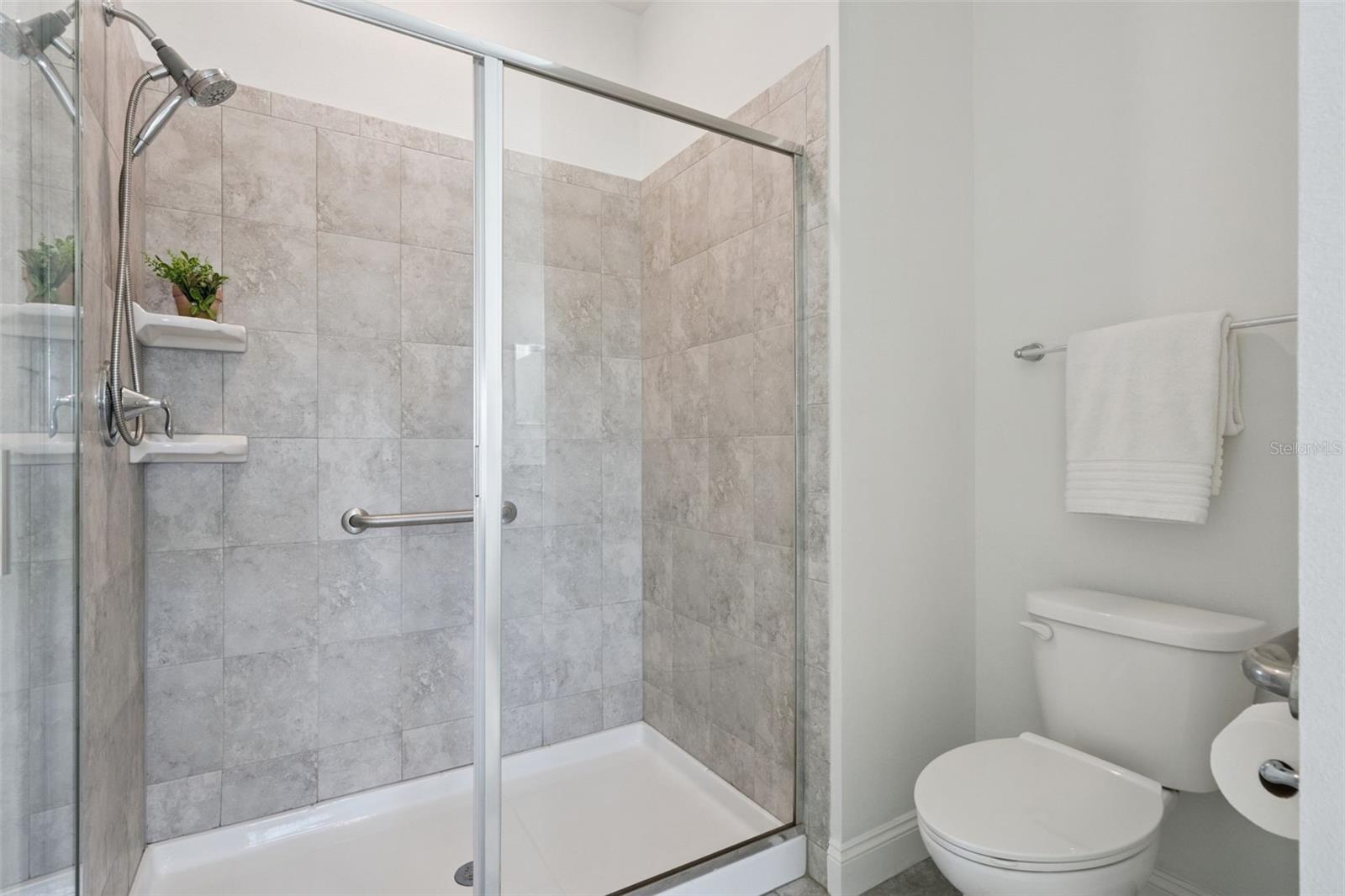 Image 40 of 64 For 3551 Fairwaters Court C