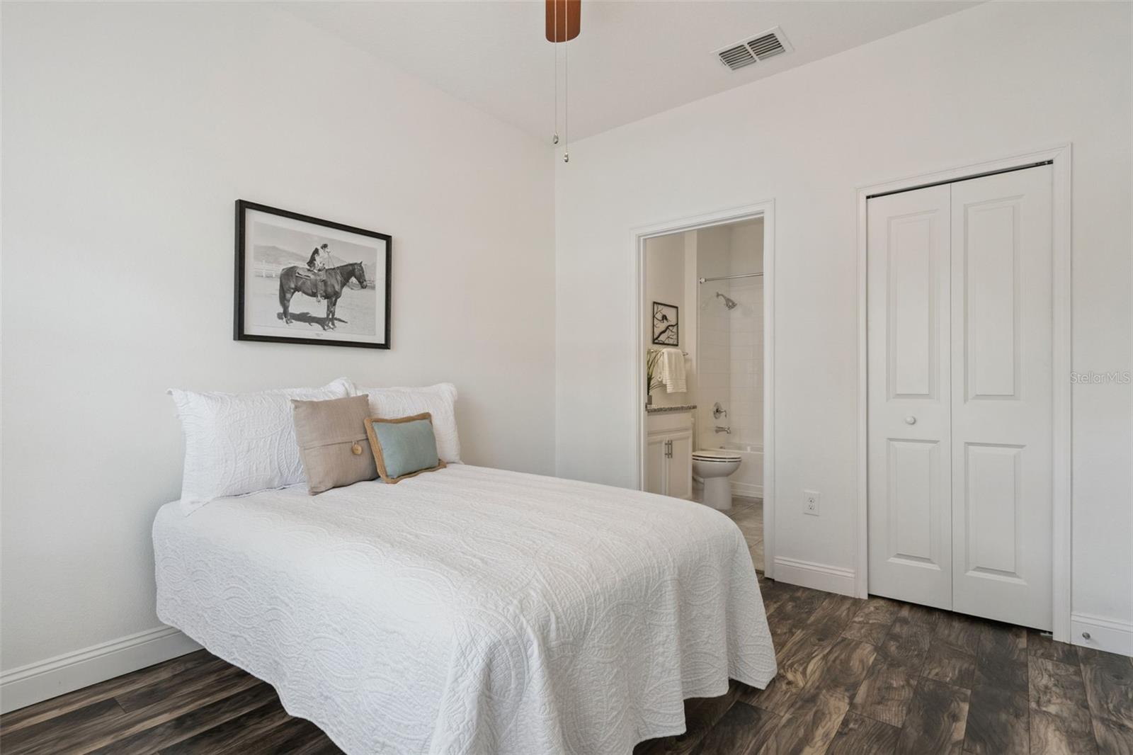 Image 44 of 64 For 3551 Fairwaters Court C