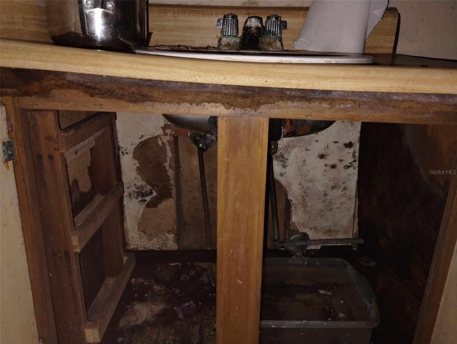 Image 2 of 22 For 800 Nicole Boulevard