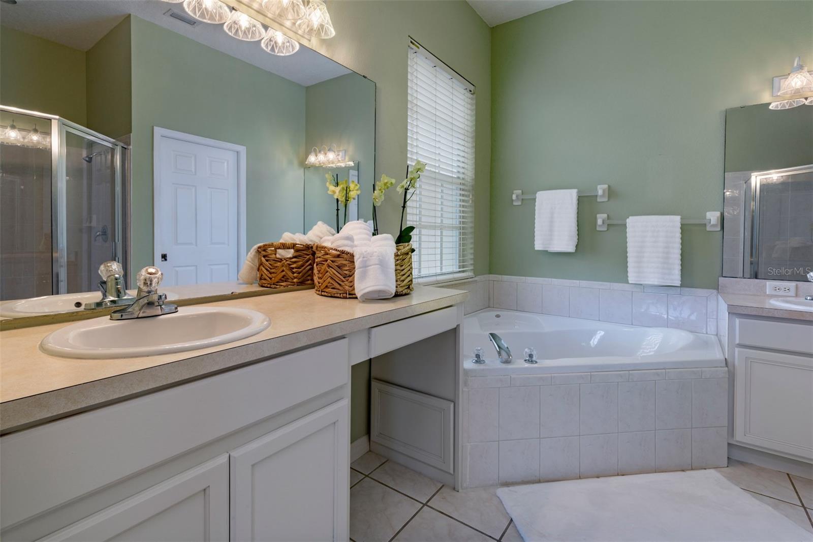 Image 23 of 77 For 414 5th Avenue