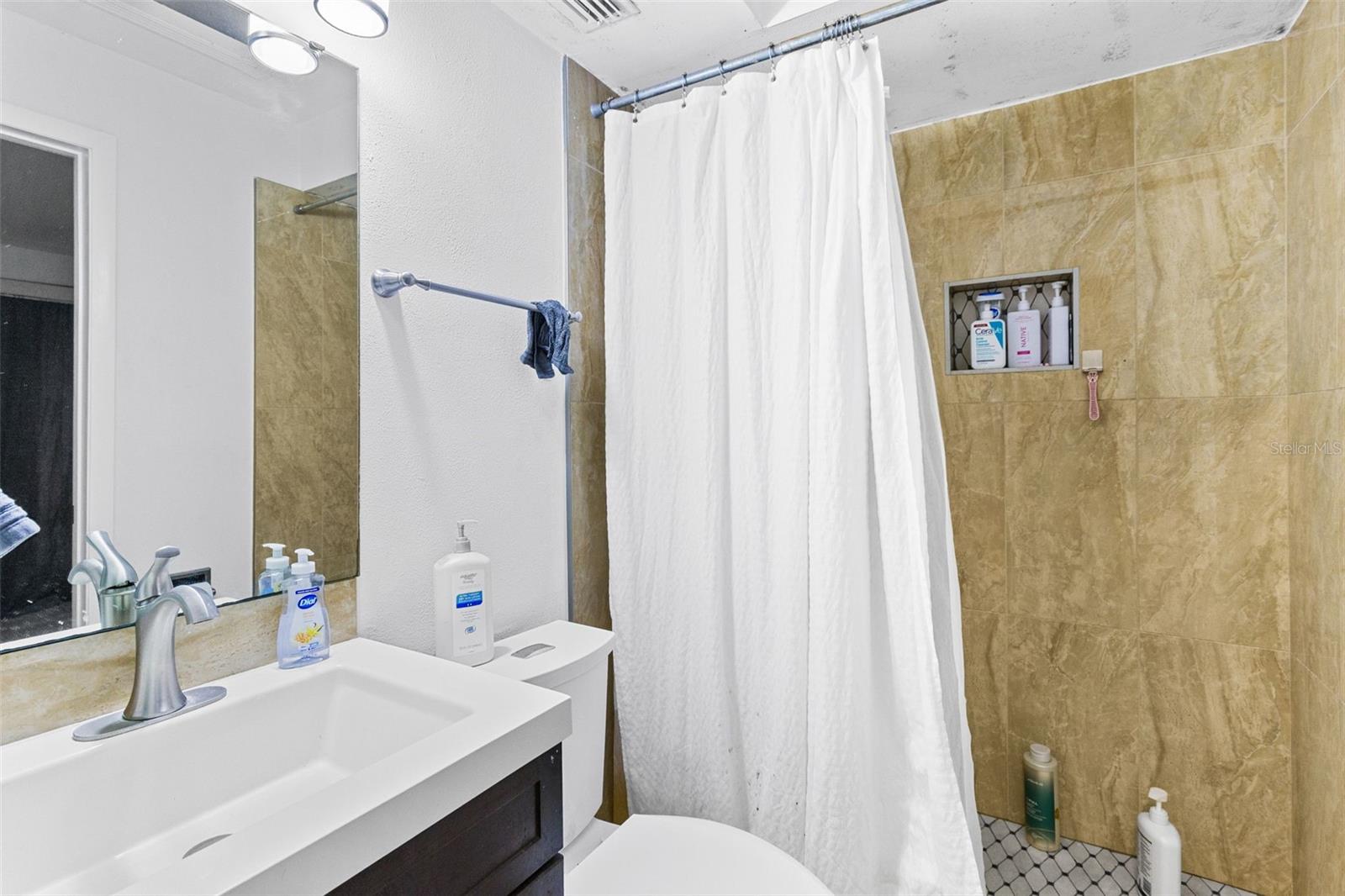 Image 18 of 24 For 6602 Pot O Gold Lane