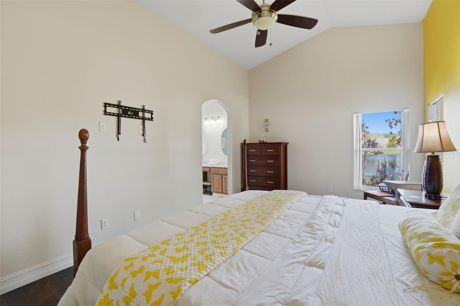 Image 24 of 49 For 16525 Cedar Run Drive