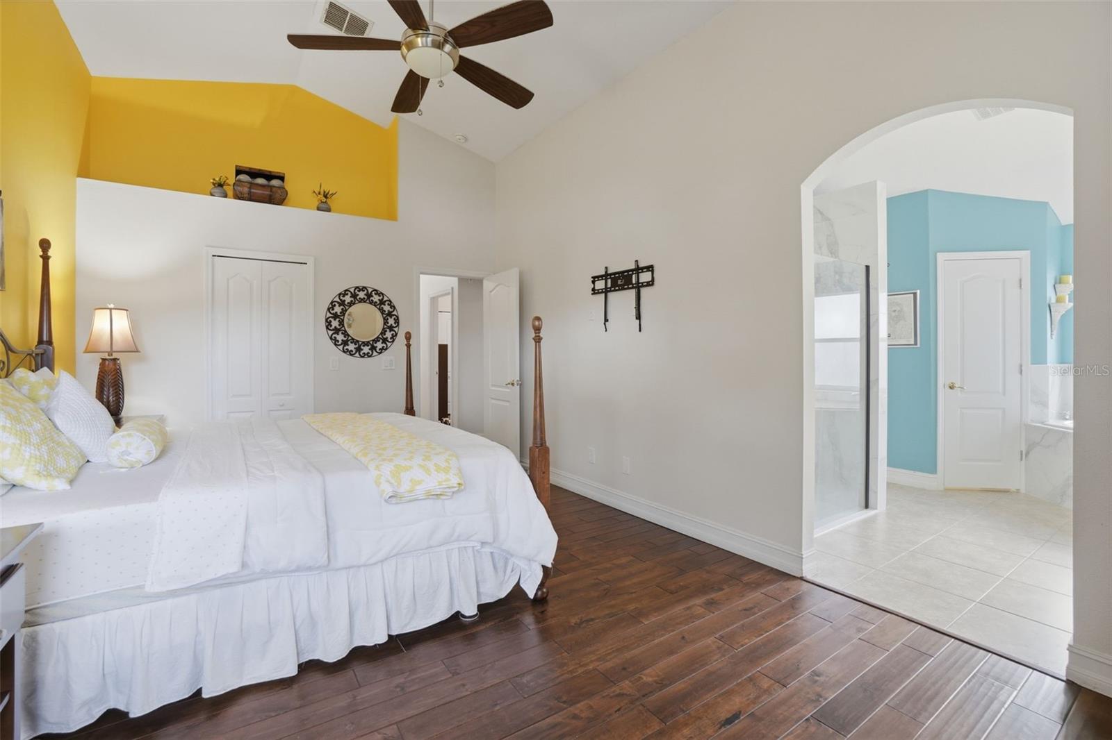 Image 25 of 49 For 16525 Cedar Run Drive