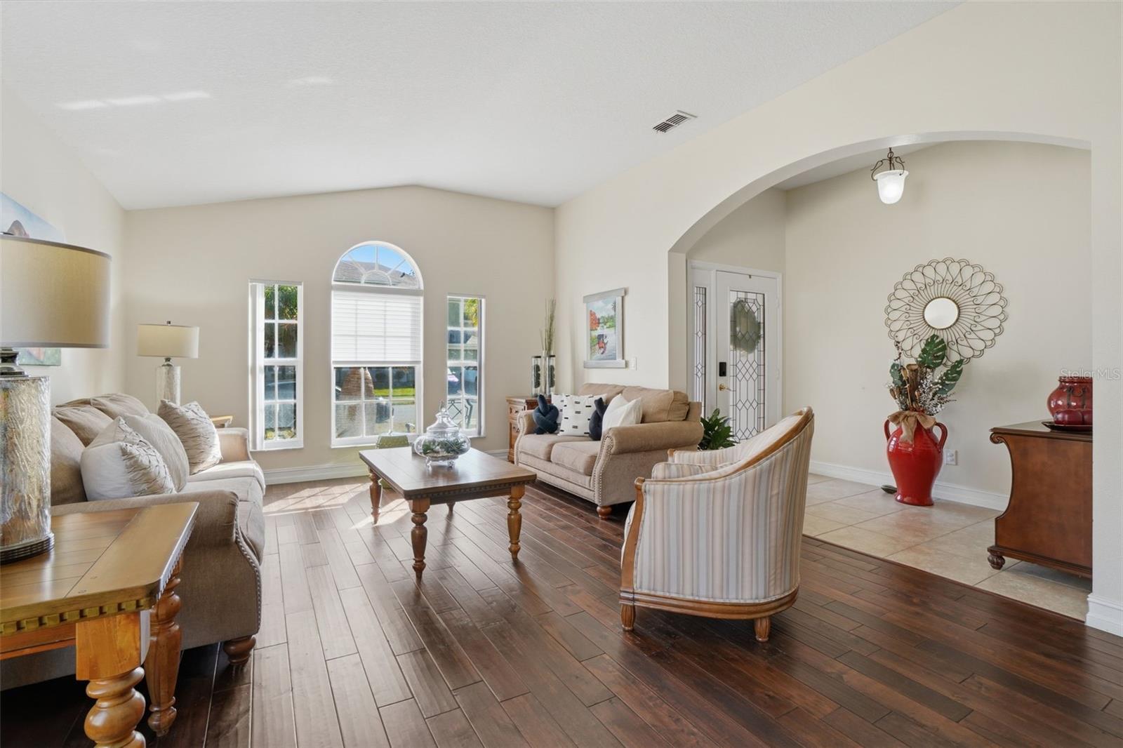 Image 6 of 49 For 16525 Cedar Run Drive